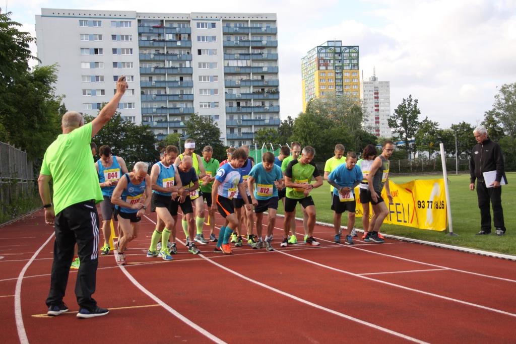 Start zum 10000 Lauf Foto: Heinz Nabrowsky