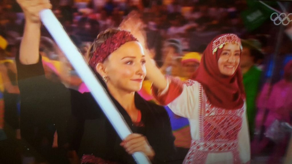 Stolz trug Mayada Al Sayad die Fahne Palästinas zur Eröffnungsfeier bei den Olympischen Spielen in Rio